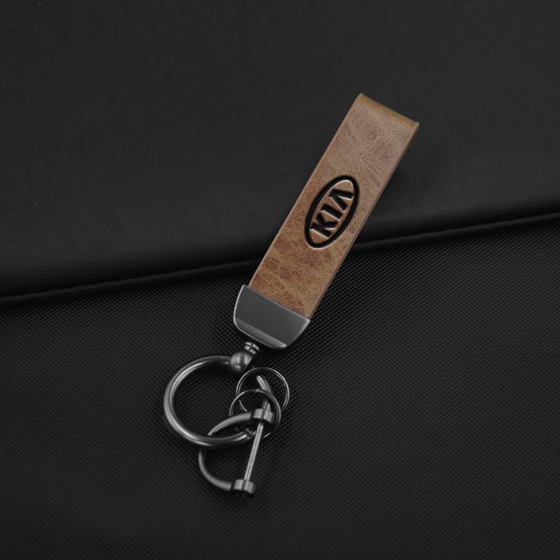 2026 Hot Car Sticker Vintage Leather Car Keychain Pendant Keyring Chain Hanging Men Gift For Kia Rio Ceed Sportage Cerato Soul S