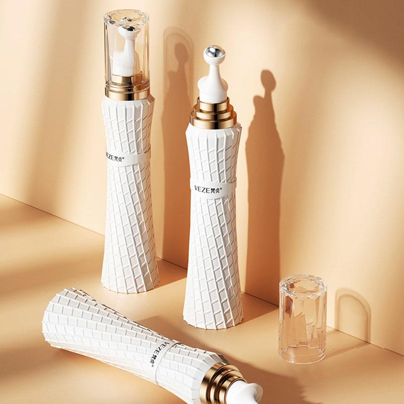 Крем для глаз с ретинолом и коллагеном Multi Effect увлажняет кожу вокруг глаз, уменьшает темные круги и улучшает уход за глазами