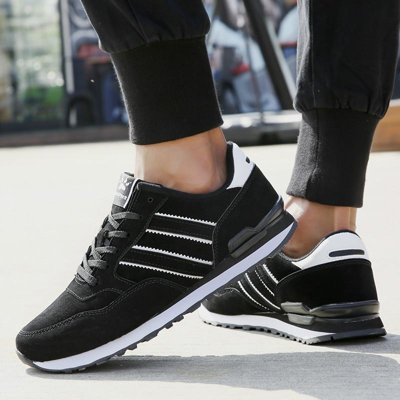 Men Casual Shoes Light Suede Leather Sneakers Classical Running Shoes Men Comfort Outdoor Breathable Flats Jogging Sport Shoes