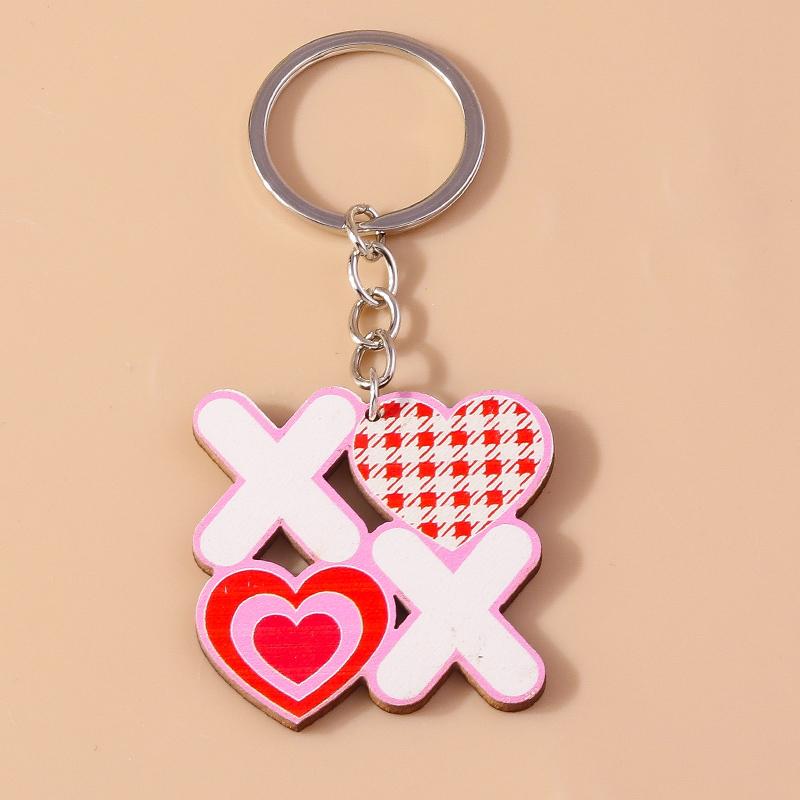 Sexy Wooden Lip Keychain Charms Key Ring Pendants for Car Key Holder Women Girls Handbag Decor Accessories DIY Jewelry Gifts