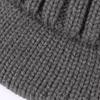 Мужская зимняя вязаная шапка среднего возраста с короткими полями, эластичная, с утолщенной витой текстурой, однотонная