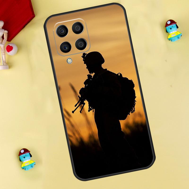 Камуфляжный армейский чехол для Samsung Galaxy M33 M15 M55 M31 M13 M12 M14 M06 M16 M36 M56 M53 M32 M52 M35 M34 M54