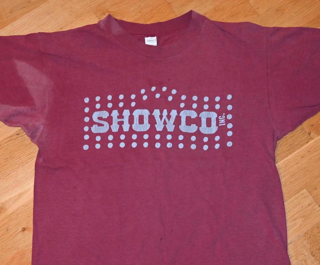 1970's The BEE-GEES / ShOWCO vintage original Rare! 1975 Tour Concert disco band tee 70's rock r&b soul tshirt t-shirt (M/L) Medium vtg GiFT