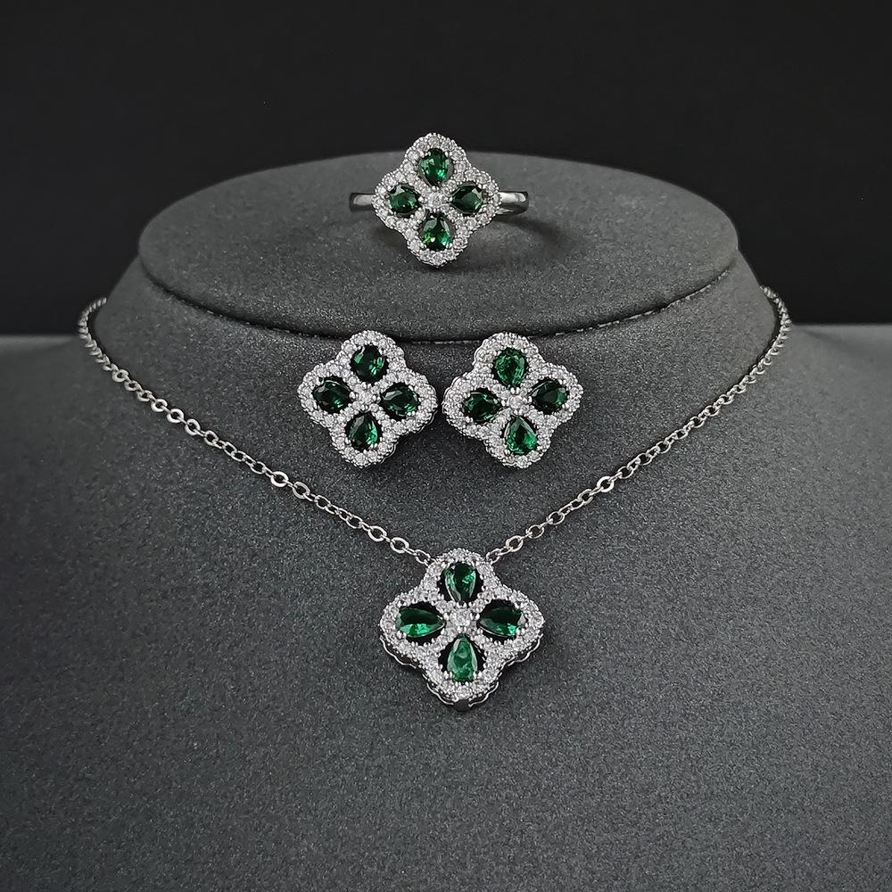 Изумрудный комплект Lucky Clover: Изысканный, универсальный дизайн для женщин (J6885)