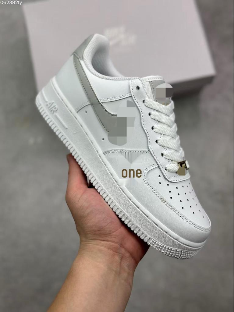 Оригинальные мужские и женские низкие повседневные кроссовки серии Air Force 1 - Полностью белые модные кеды AF1
