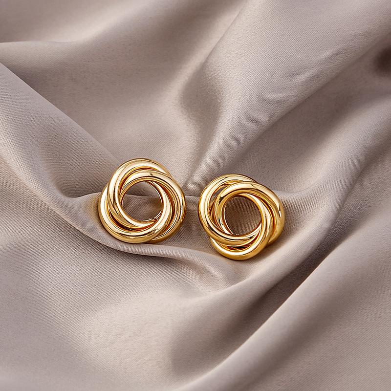 Hiphop Punk Metal Twist Knot Round Stud Earring for Women Gold Color Female Twine Hollow Geometry Jewelry Christmas Gift Brincos