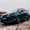 Новый 1:Игрушечная модель автомобиля SIENNA MPV Van в масштабе 24, литая под давлением миниатюрная модель с откидывающейся назад звуком и светом, дверь автомобиля может открываться, коллекционная модель для мальчиков и детей, подарок