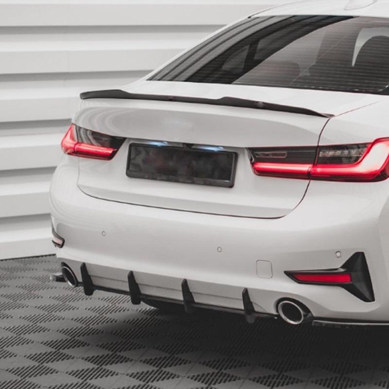 Совместим с BMW 3 серии (G20 Sport, 325i, 330i, 2019) - Комплект для модификации заднего бампера и спойлера-лезвия.