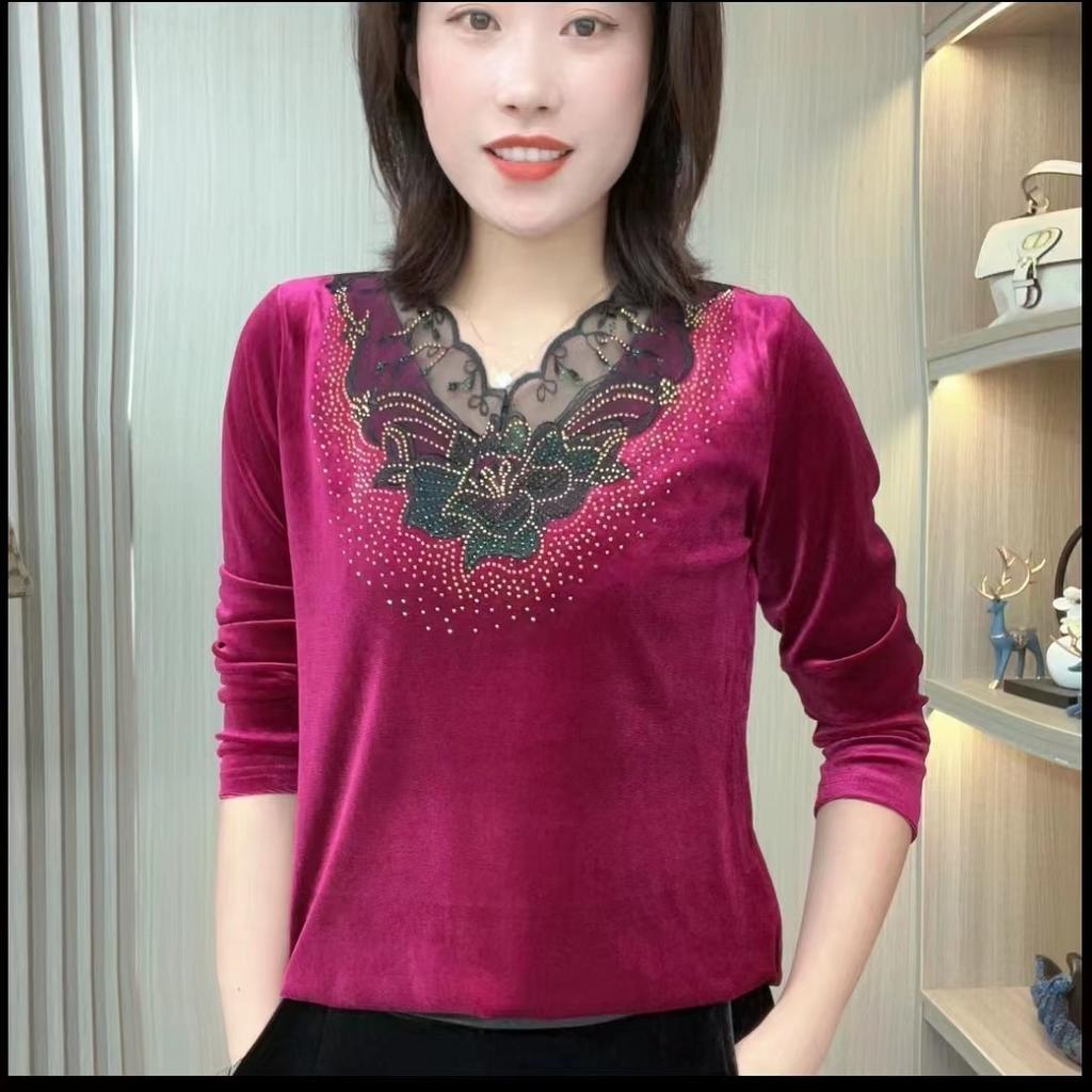 Осенняя новая темпераментная рубашка из золотистого бархата для мам, футболка для женщин среднего и пожилого возраста на весну и осень с кружевным топом в иностранном стиле