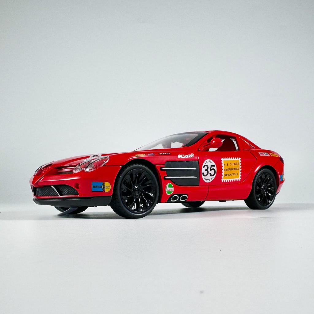 Высококачественная модель спортивного автомобиля BENZ SLR из сплава 1:24, крутые звуковые и световые эффекты, лучшая коллекционная модель для любителей автомобилей, рождественские подарки