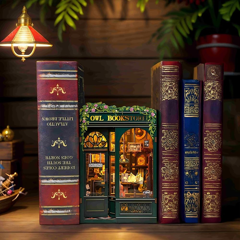 CuteBee DIY Booknook Kit Dollhouse Kit Miniature House Kit BookNook Применимо к коллекции украшений на день рождения Художественное произведение со светодиодной подсветкой для начинающих,
