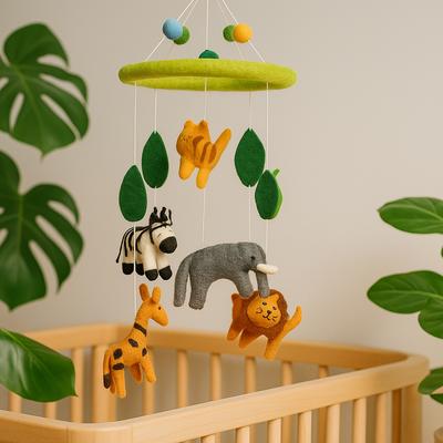 Игрушки для новорожденных – Погремушки и мобили