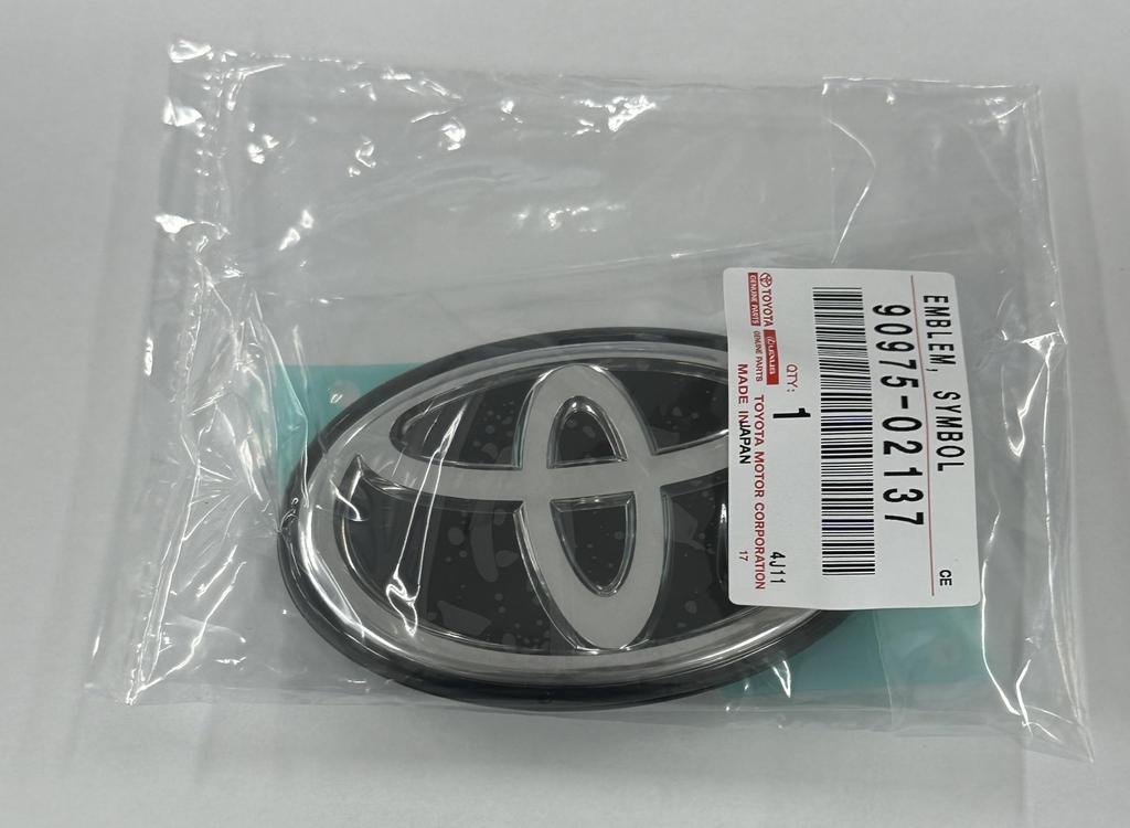 Оригинальные детали TOYOTA Sports Emblem Номер детали GR/GR 90975-02137