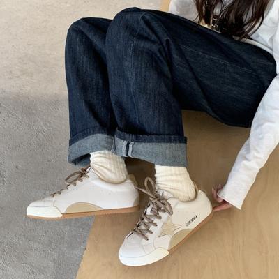 Корейские повседневные кеды на толстой подошве, увеличивающие рост, 2025 осень, новые модные маленькие белые туфли, универсальные на шнуровке, не утомляют ноги, немецкий тренинг