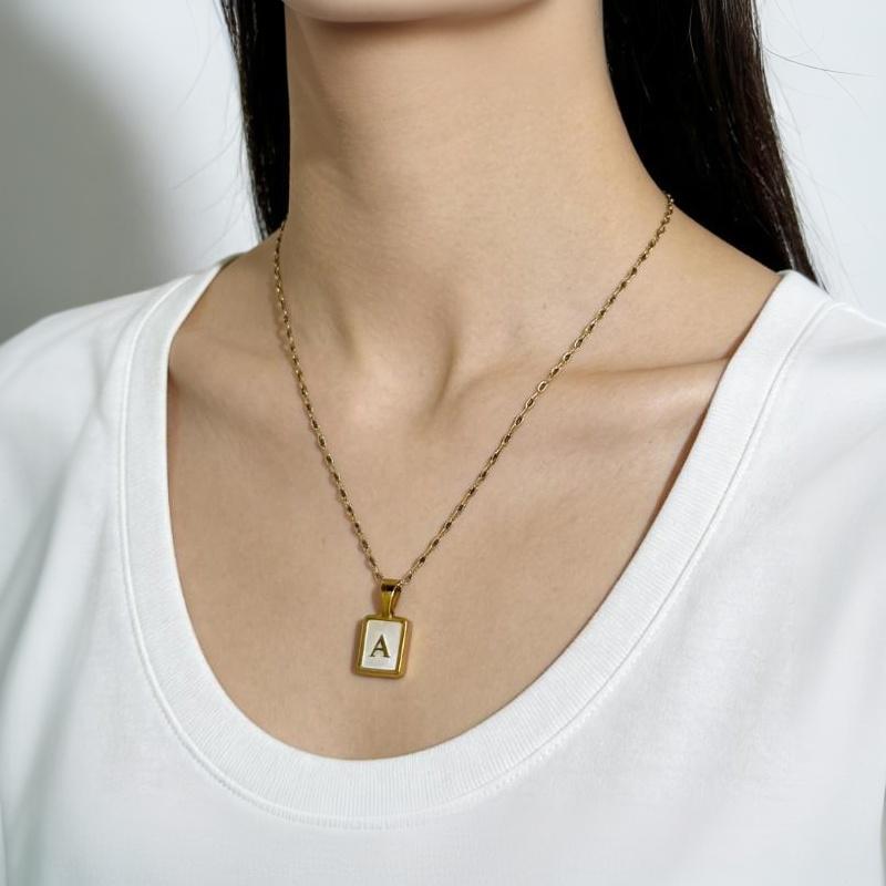 Waterproof Gold Titanium Steel Necklace Engraved English Letter Chain No Fading Fashion Jewelry for Casual Daily Wear