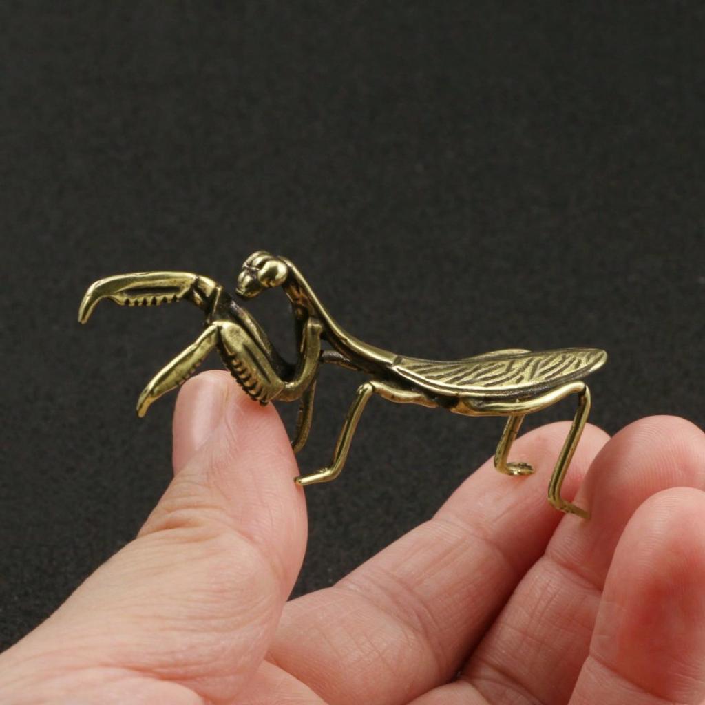 A Brass Mantis Small Ornament, Tea Pet Solid Copper Insect Antique Bronze Miniature Sculpture Copper Art Small Decorative Item Particularly Exquisite