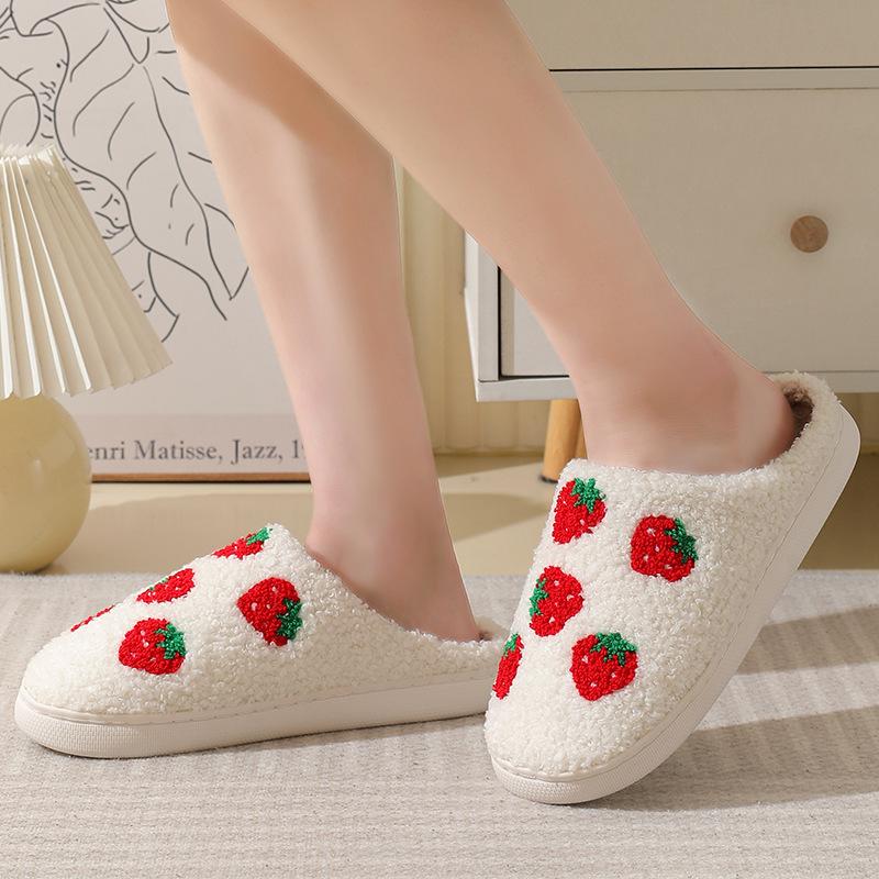 New Comfortable Home Cute Cartoon Strawberry Winter Cotton Slippers for Men and Women's Couples Thick Sole Warm Cotton Slippers