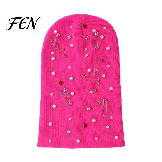 Autumn Winter Trendy Cap Colorful Rhinestone Knitted Hat, Faux Pearl Safety Pin Punk Knit Windproof Hat Bling Warm Hip Hop for Women Street