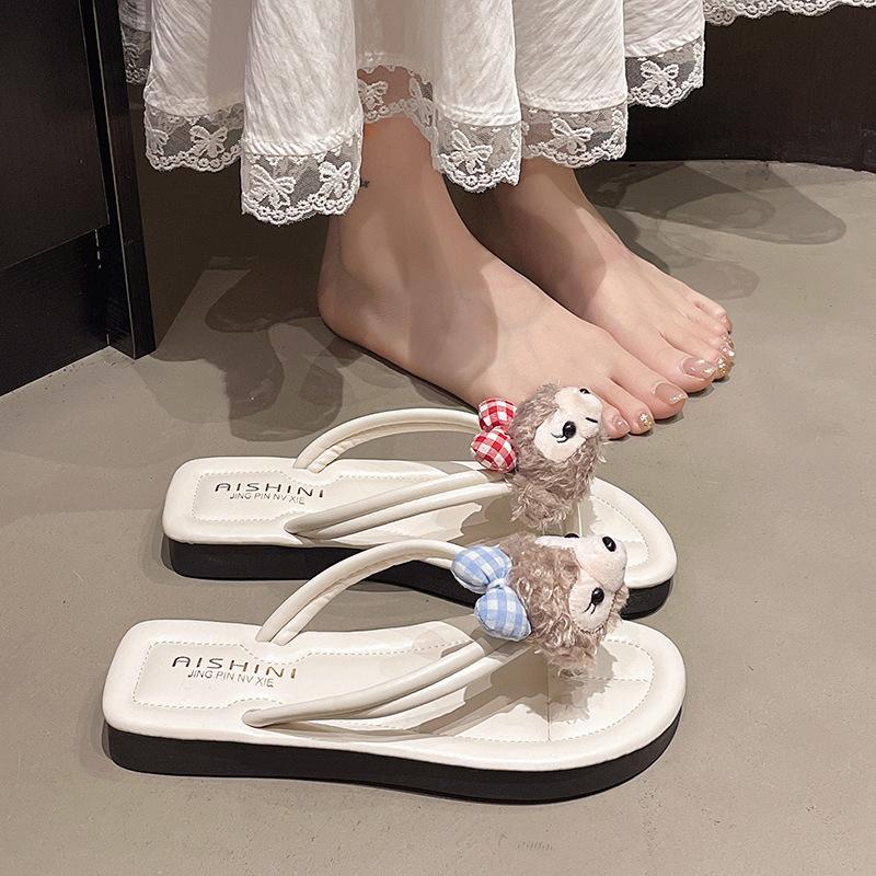 Милые мультяшные шлепанцы высокой ценности для женщин, чтобы носить летом 2025 года, новые крутые тапочки на толстой подошве-маффин