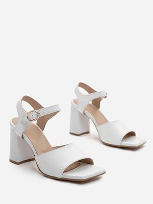 Босоножки на каблуке ISSA Plus