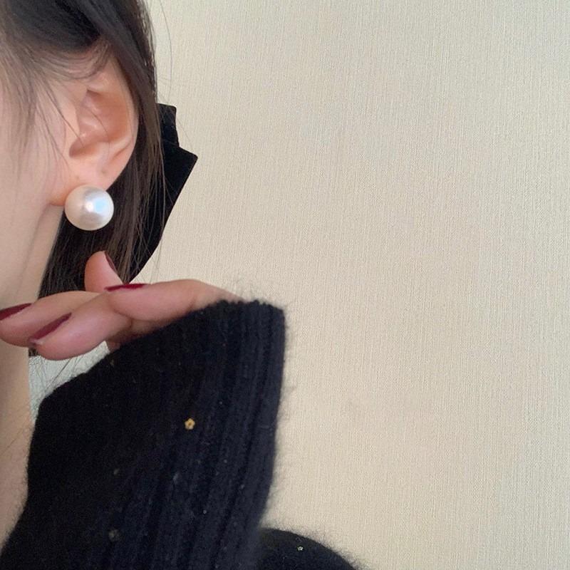 Серебряная Игла Корейские Простые Универсальные Жемчужные Серьги Модные Нишевые Серьги с Индивидуальностью Легкая Роскошь Темперамент Высококачественные Серьги Женские