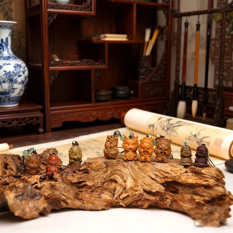 Подвеска со знаком зодиака из зеленого сандала: Резная деревянная цепочка для телефона и брелок-шарм