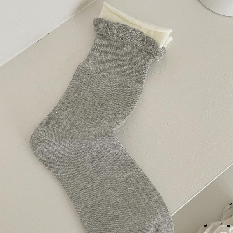 Autumn Mid-Leg Socks Cotton Socks Dotted Stripes Simple Socks Cotton Conventional Girly Style