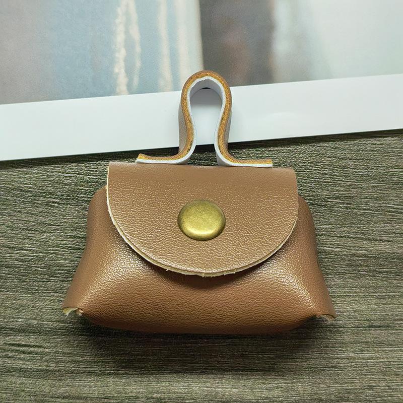 Retro Leather Change Bag, Neck Necklace, Women'S Small And Long Sweater Chain, Earphone Protective Cover, Can Be Stored Crossways.