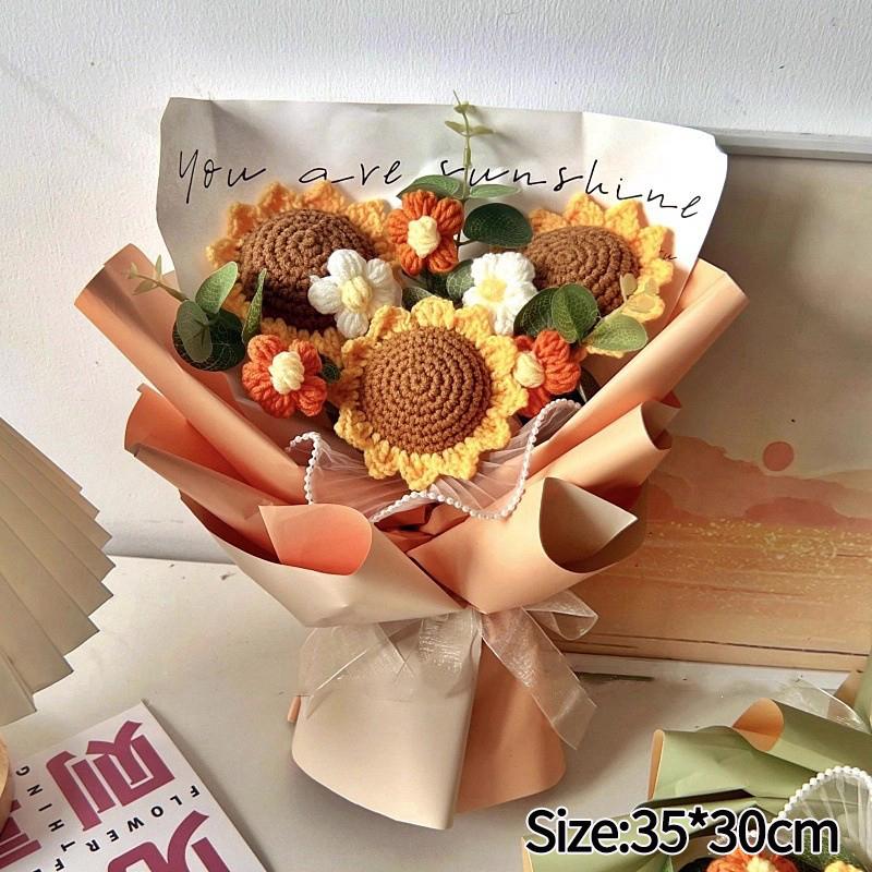 Mother'S Day Crochet Bouquet Finished Hand-Woven Artificial Flower Graduation Season Girl Friends Birthday Bouquet With Gift Bag