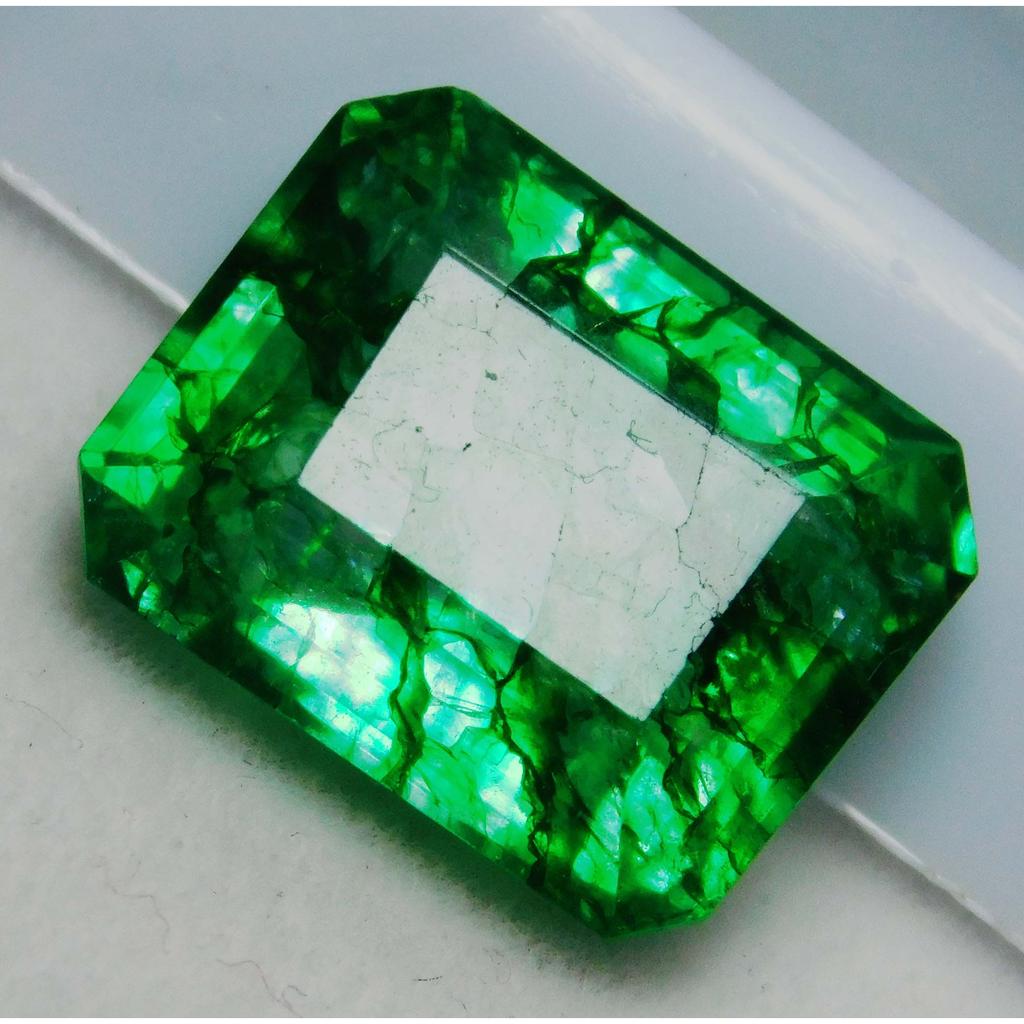 Natural Green Emerald Loose Gemstone 7.58 ct Emerald Cut Colombian for Jewelry Making and Crafts