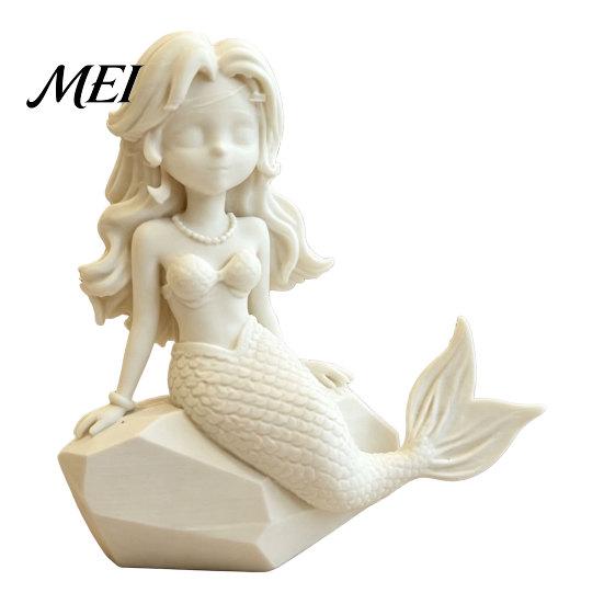 Moisture-proof Ornament 3D Printed Mermaid Action Figure, Dark Gothic Style Figurine with Matte Black Finish, Movable Joints Durable Decor & Wide Rock
