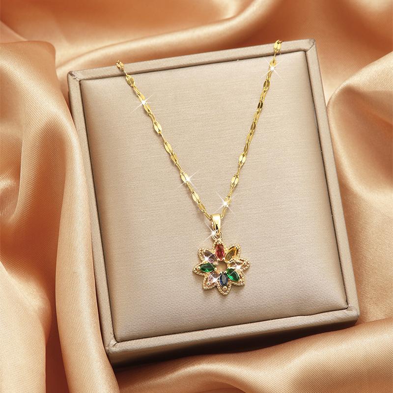 Luxury Shiny Stainless Steel 18k Gold Zircon Heart Butterfly Pendant Necklace Women Boutique Pearl Flower Leaf Necklace for Gift