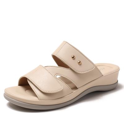 Туфли на танкетке с нескользящей подошвой женские летние новые модные повседневные универсальные для отдыха на морском пляже прохладные шлепанцы