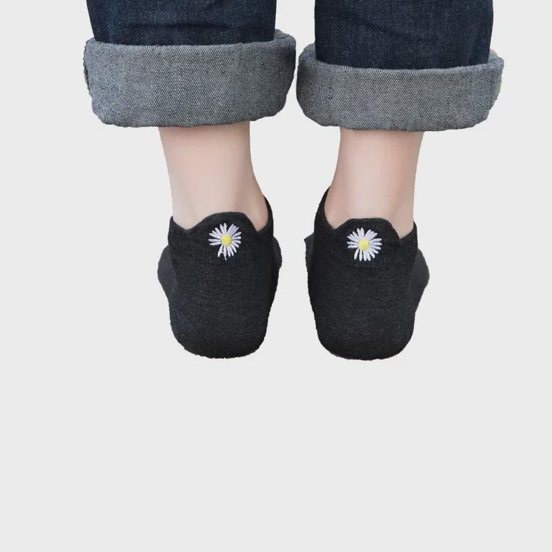 Женские носки-лодочки с вышивкой «Ромашка» — корейский стиль Quan Zhilong, весна/лето 2020 г.
