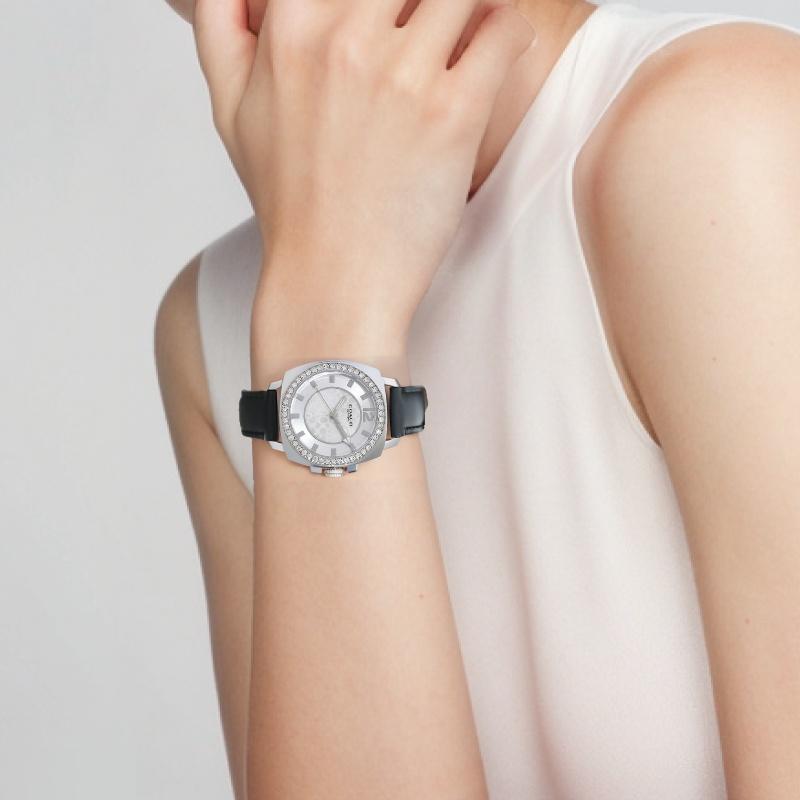 Coach Часы серии Boyfriend Кварцевый механизм Кожаный ремешок 34 мм Серебристый циферблат Модный тренд Женские часы 14503152