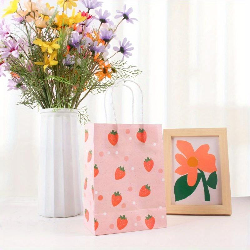 6 шт. Розовая сумка-тоут с клубничным узором, бумажный пакет для подарочной упаковки для вечеринки для девочек, принадлежности для детского дня рождения с клубникой, пакет для детских подарков