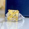 Благородное женское бриллиантовое кольцо S925 Silver High Carbon Diamond 5 Carat Square Poodle Yellow Powder Diamond Ring Impact Ring для женщин