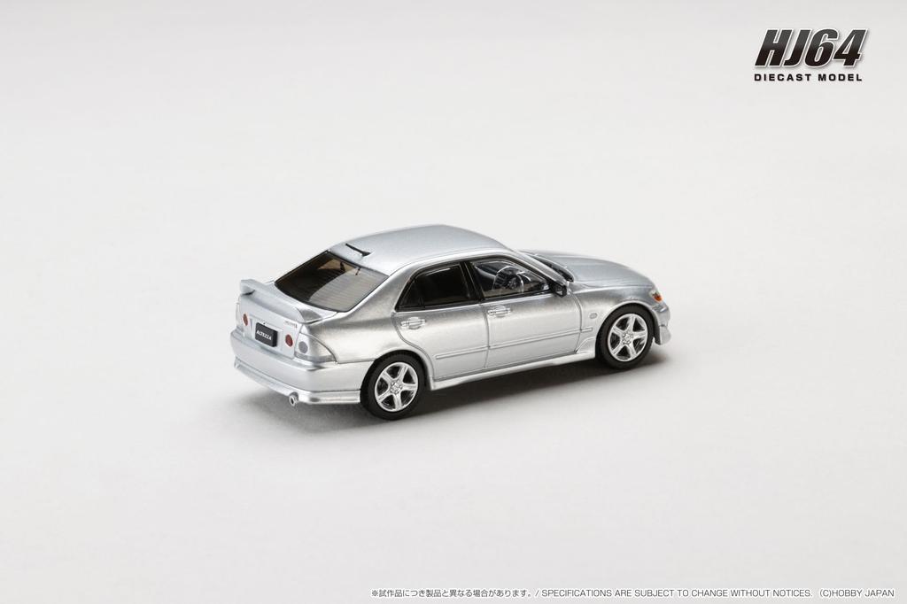 Масштаб Toyota Altezza RS200 1998 с заводским серебристым металликом 1/64 (Е10) параметры,