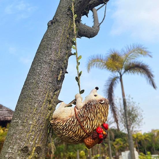 Фигурка Ежа-альпиниста Ручной работы Полимерная статуэтка Ежа Настенное украшение животного для дома