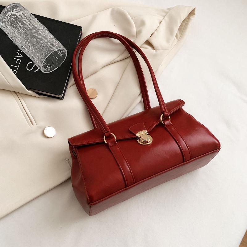 Bag women's new commuter shoulder large capacity medieval French armpit bag retro red wedding bag tote bag