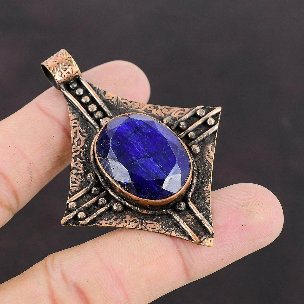 Подвеска с граненым синим сапфиром, подвеска из меди, подвеска ручной работы, этнические украшения, подвеска из драгоценных камней, подвеска из меди, дизайнерская подвеска, подарки для него
