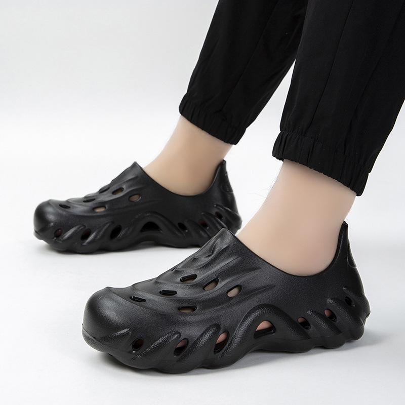 Летняя повседневная обувь, нескользящие пляжные прохладные шлепанцы, обувь с отверстиями, мужские сандалии с волнообразной подошвой