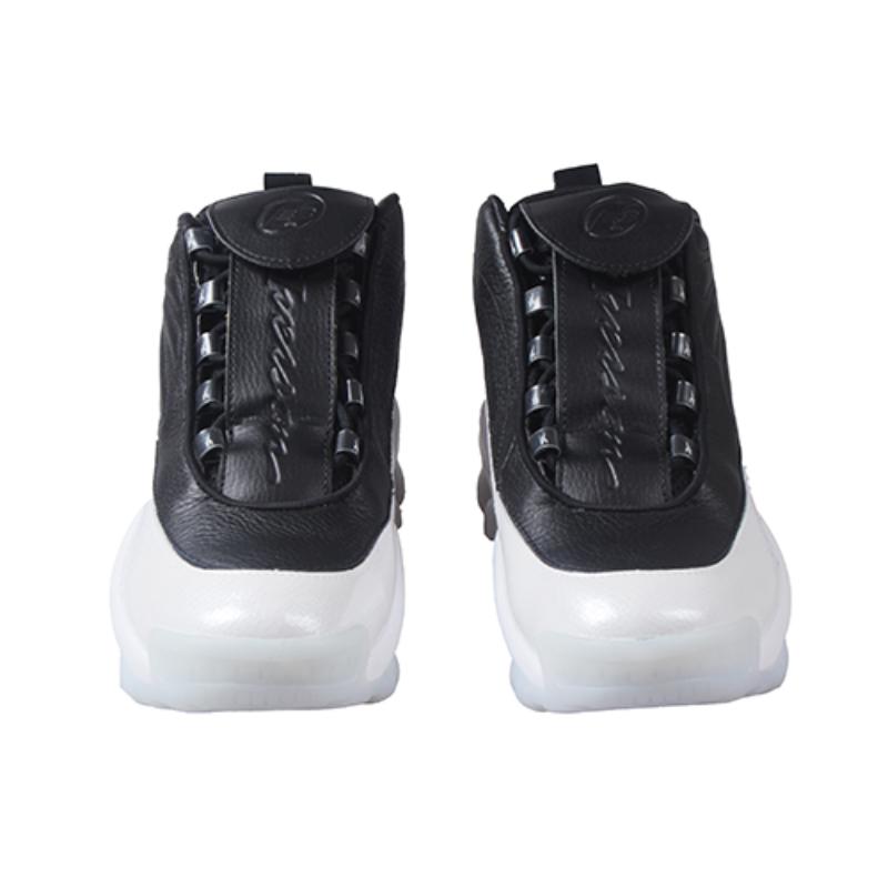 Reebok Кроссовки Iverson Legacy 'Black White' CN8222