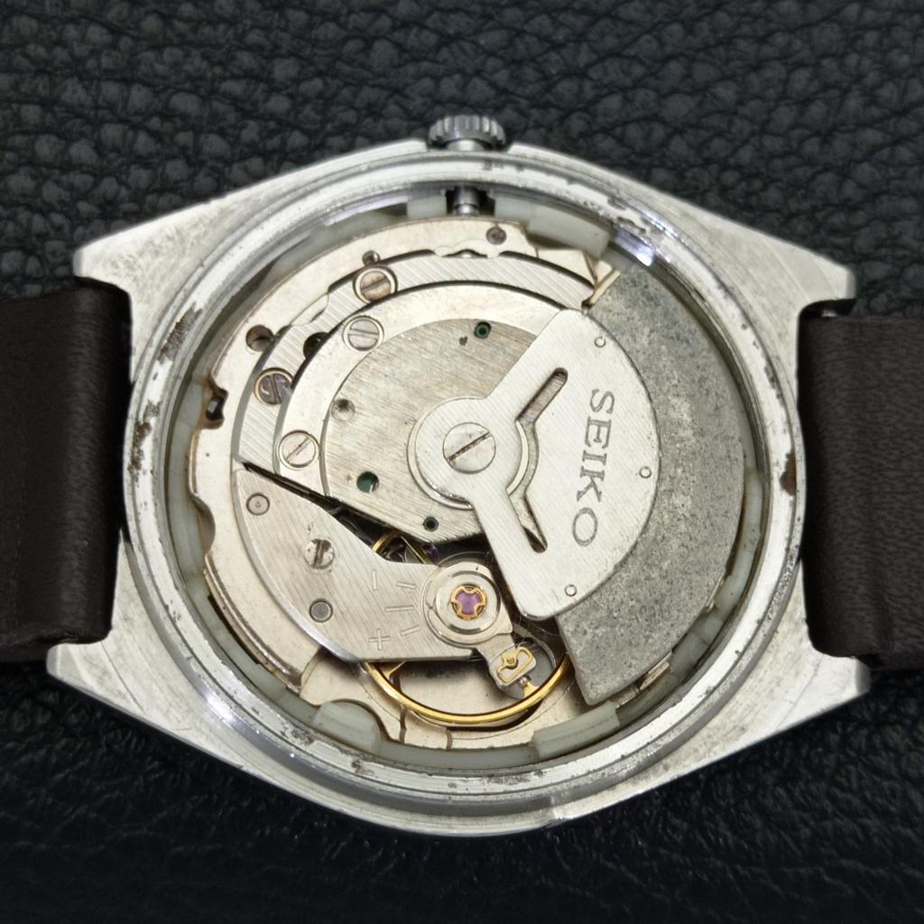 ЯПОНИЯ ВИНТАЖ SEIKO 5 АВТОМАТИЧЕСКИЕ МУЖСКИЕ ЧАСЫ КРАСНЫЙ ЦИФЕРБЛАТ a701292-5 R206a-a701292