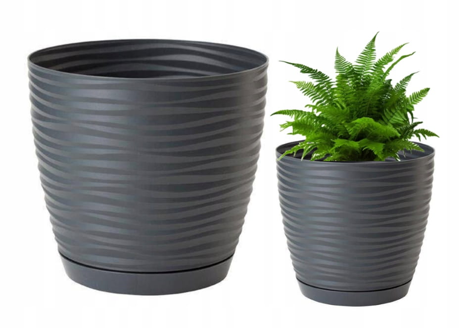 Plastic Plant Pot with Saucer, Round