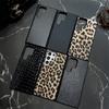 Роскошный кожаный чехол для телефона с леопардовым узором из крокодиловой кожи и углеродным волокном для Samsung GalaxyS22 Ultra S23 S24 Plus, черная задняя панель, чехол для Huawei Mate60 RS Pura70 Pro