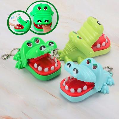 Детская новая странная игрушка для укуса пальца, мини-аллигатор, декомпрессионная шутка, брелок для вечеринки, украшение торта, игрушки в виде крокодила