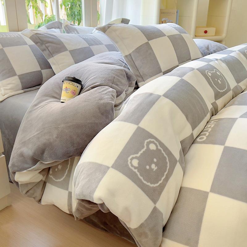 Комплект из четырех предметов из утолщенного молочного флиса, зимний теплый двухсторонний флисовый пододеяльник, флисовая простыня из трех предметов