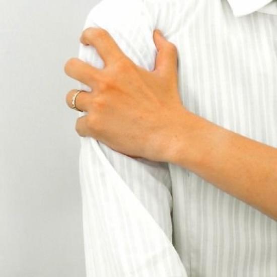 THE KISS Size 13 Winnie the Cubic Zirconia Silver Ring DI-SR703CB [Disney Collection] Pooh/Honey