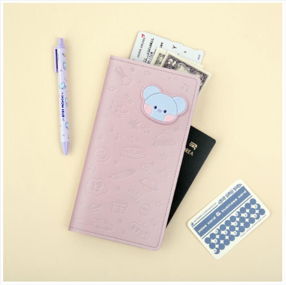 BT21 Большая обложка для паспорта с кожаной нашивкой (7 вариантов)